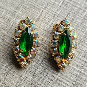 Vintage Emerald Green earrings